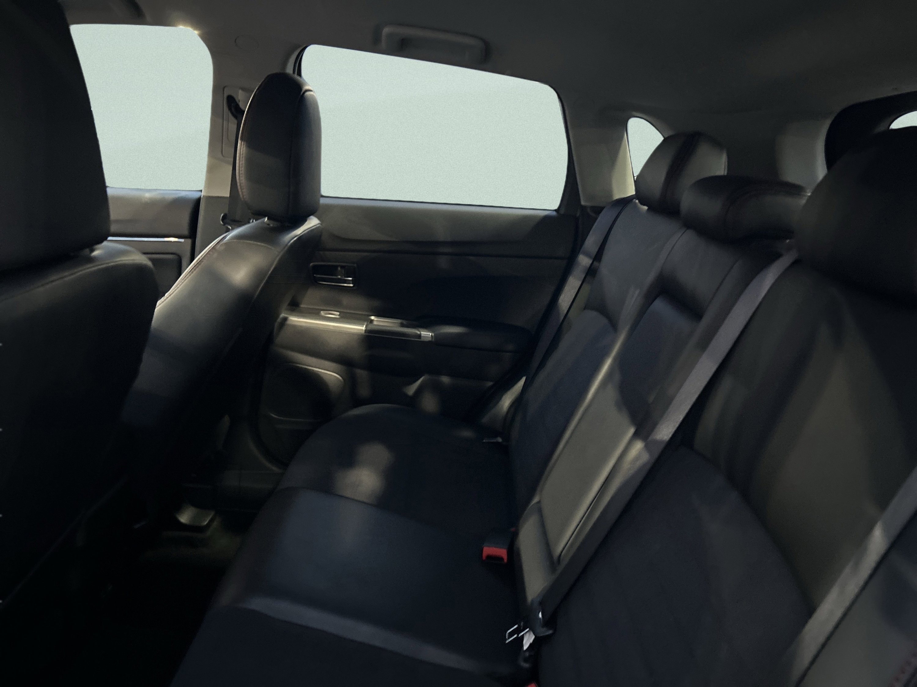 Used 2024 Mitsubishi Outlander Sport SE image 14