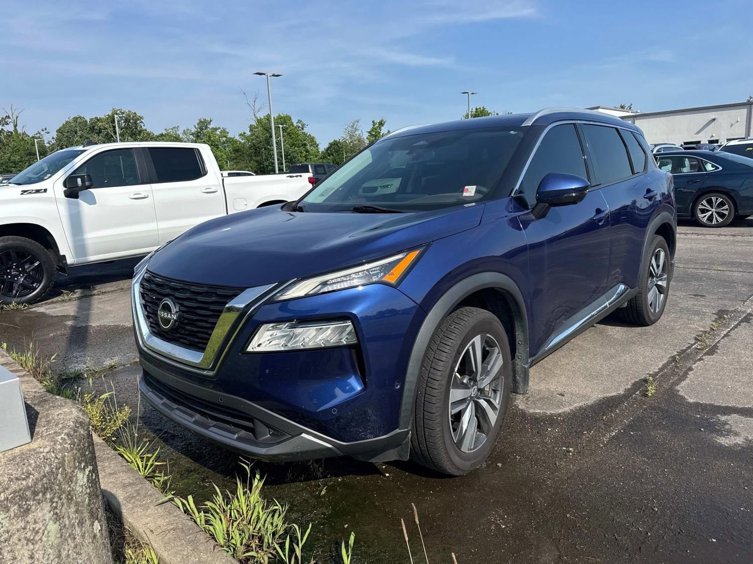 Used 2022 Nissan Rogue SL w/ SL Premium Package FWD image 7