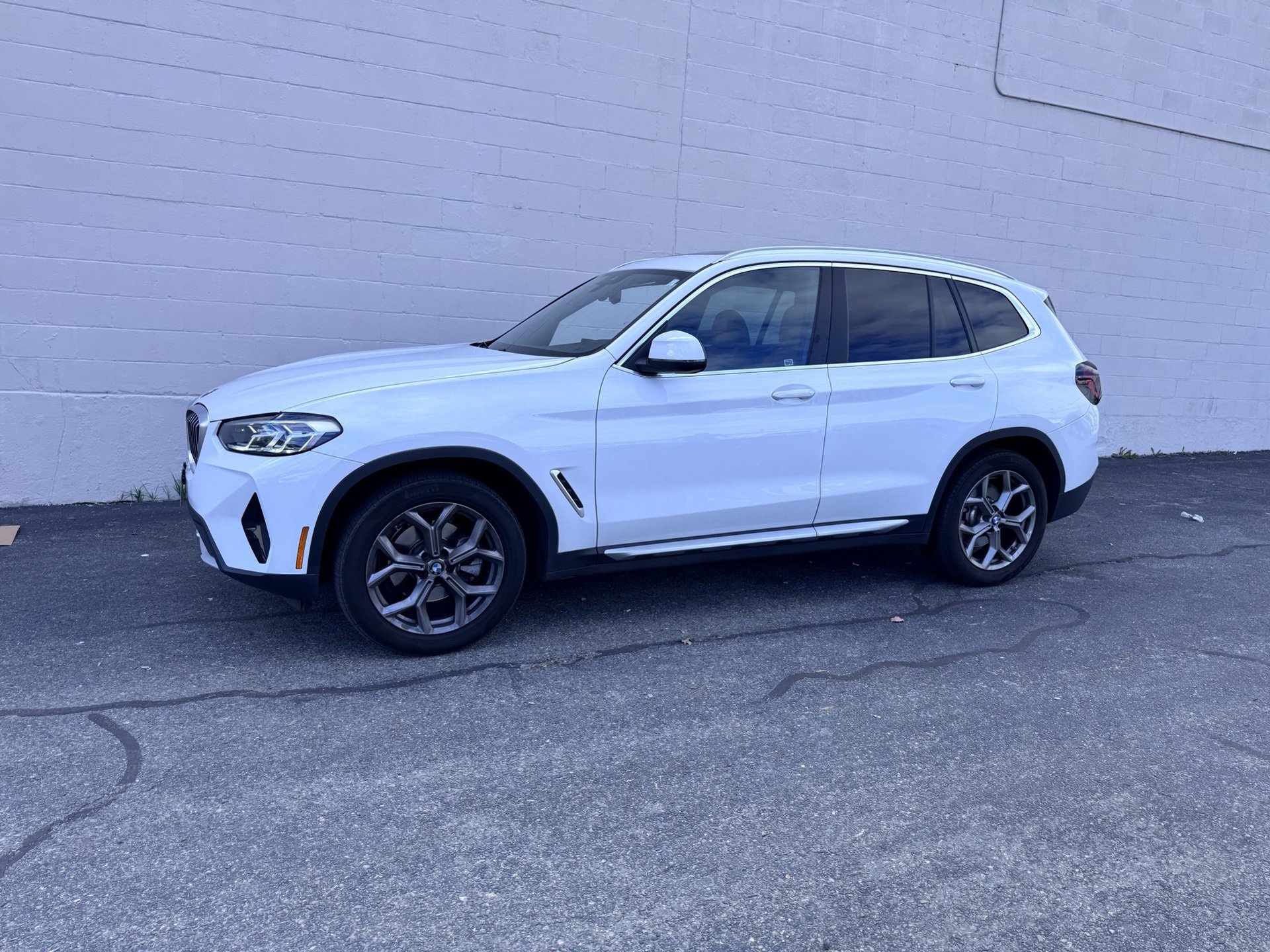 Used 2023 BMW X3 xDrive30i image 1