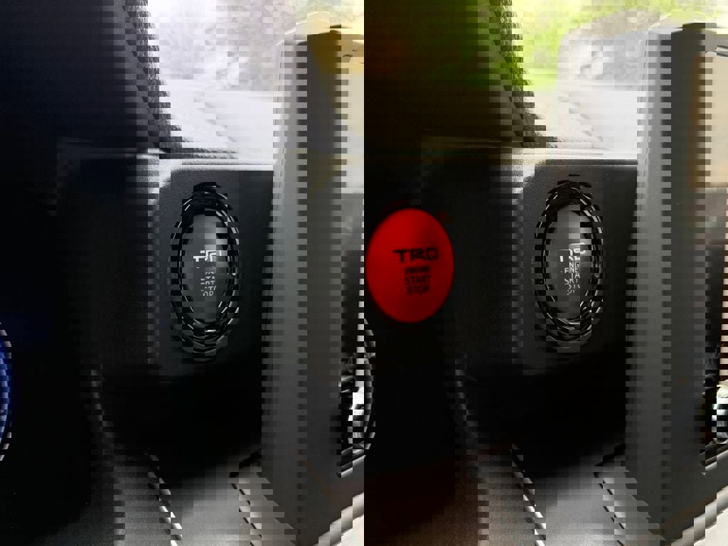 Certified 2025 Toyota Tacoma TRD Sport image 28