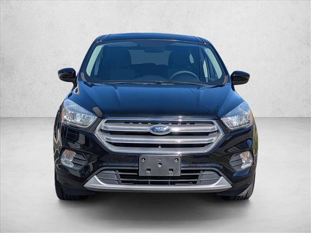 Used 2017 Ford Escape SE image 2