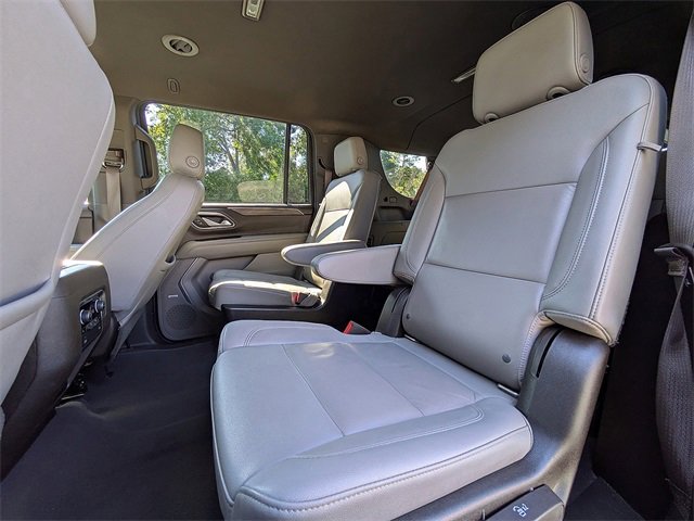 Used 2021 Chevrolet Suburban Z71 w/ Z71 Off-Road Package image 14