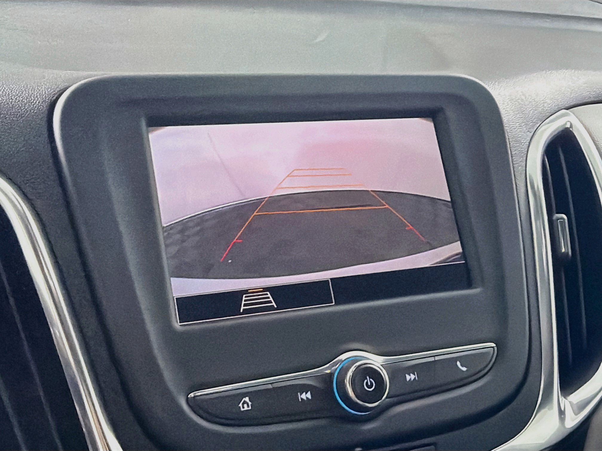 Used 2022 Chevrolet Equinox LT FWD image 23