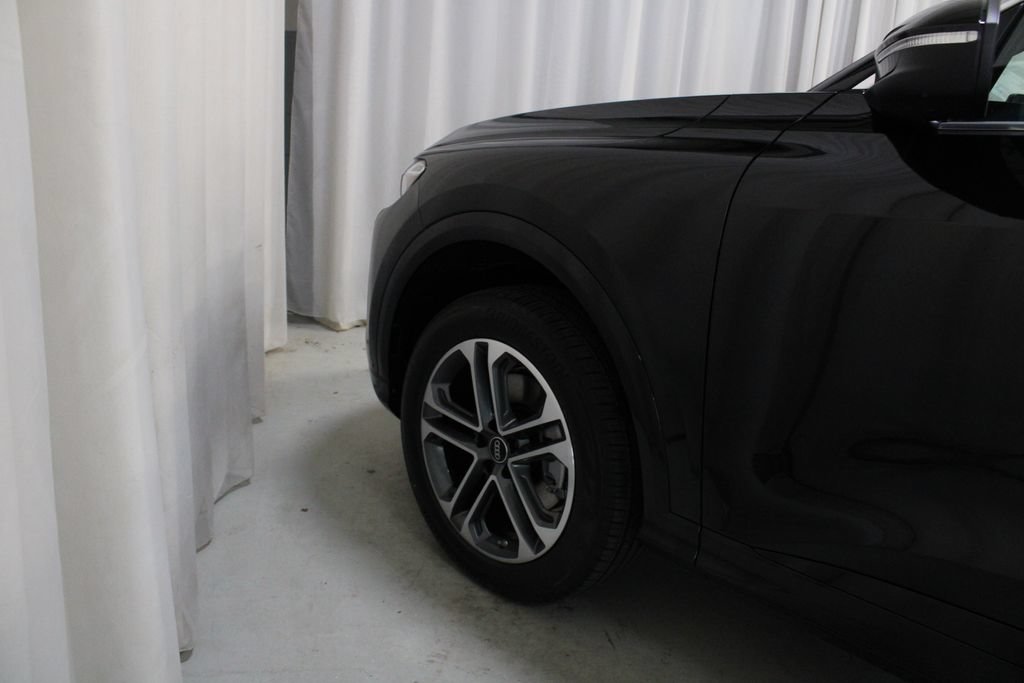 New 2026 Audi Q5 Premium AWD/4WD image 30