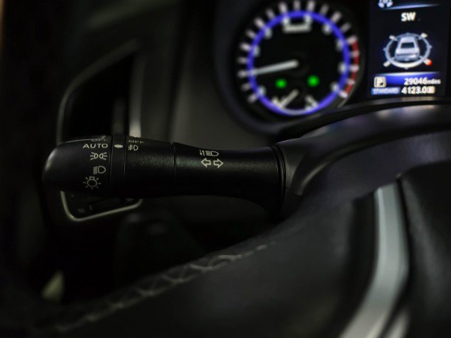 Used 2018 INFINITI Q60 Red Sport 400 w/ Pro Active Package image 19