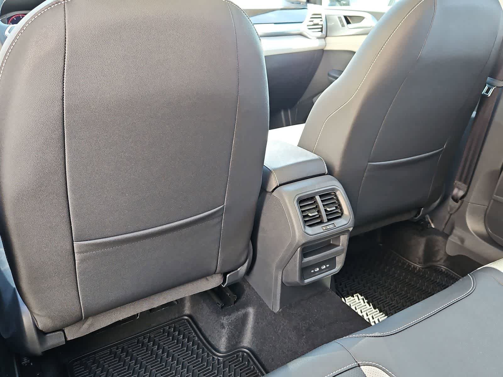 New 2026 Volkswagen Taos SEL AWD/4WD image 18