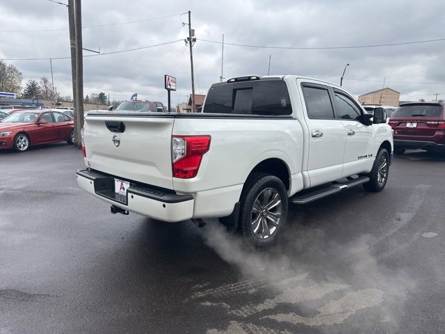 Used 2018 Nissan Titan SL w/ Chrome Package image 4