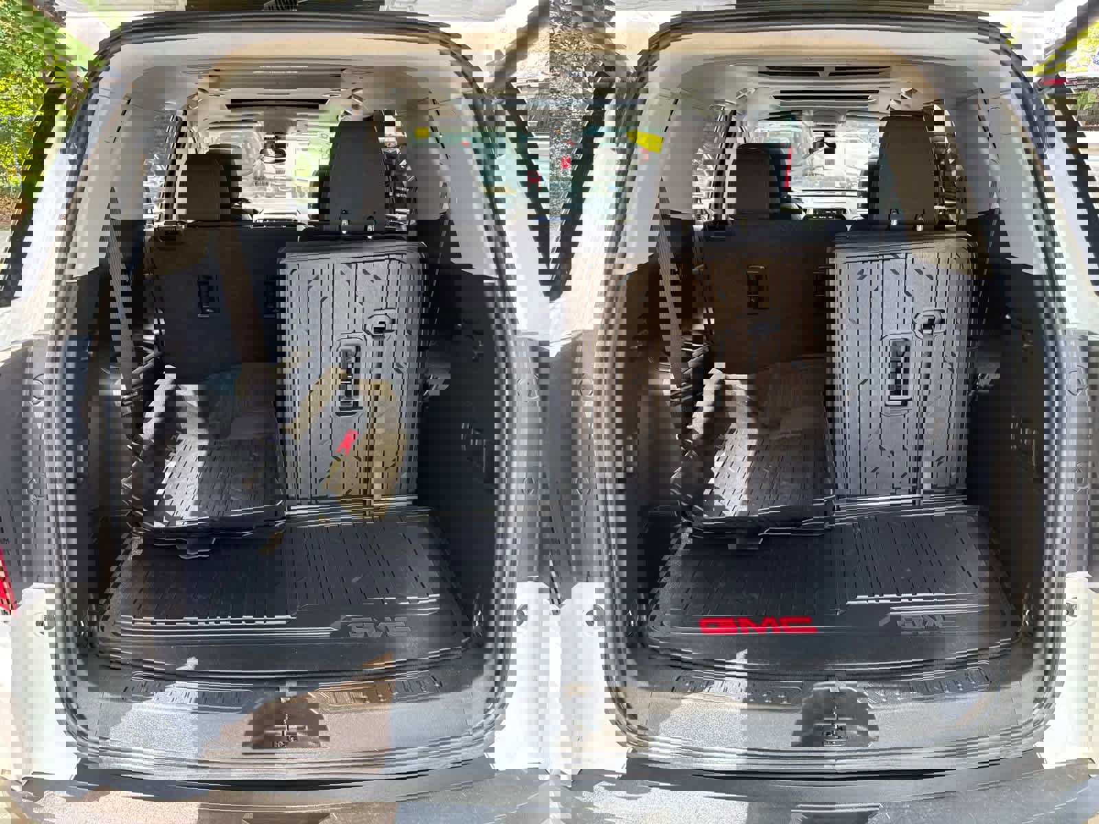 Used 2023 GMC Acadia AT4 image 38