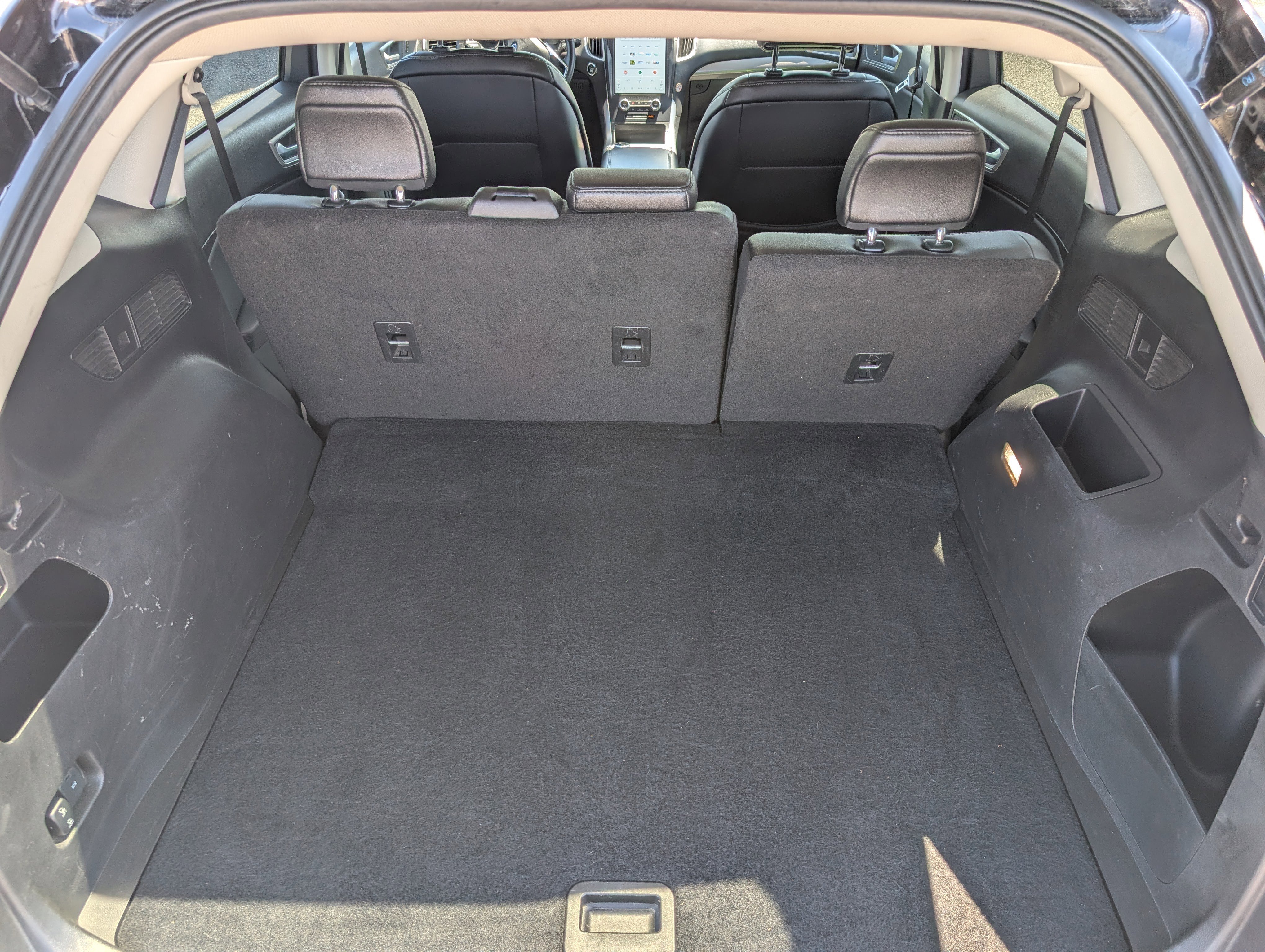 Used 2024 Ford Edge SEL AWD/4WD image 14