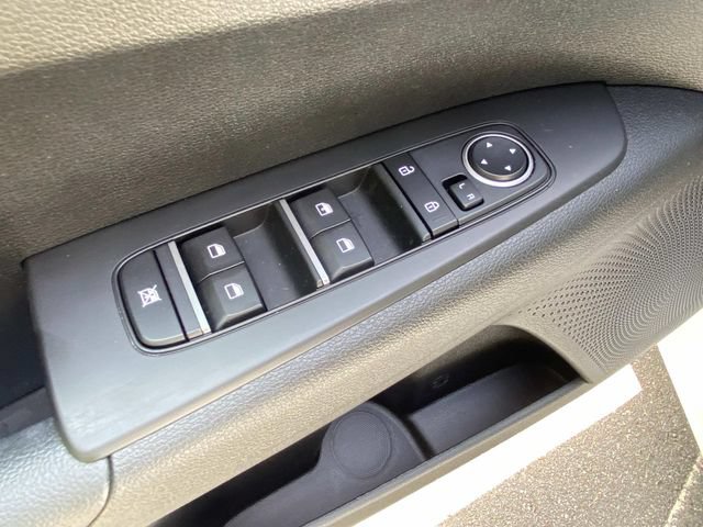 Used 2023 Kia Forte LXS w/ LXS Technology Package FWD image 13