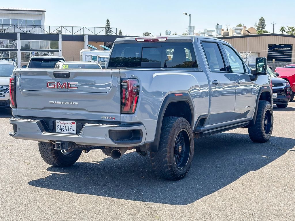 Used 2025 GMC Sierra 2500 AT4 w/ AT4 Premium Plus Package AWD/4WD image 4