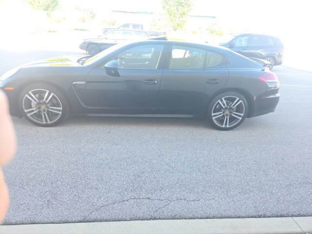 Used 2014 Porsche Panamera 4S AWD/4WD image 11