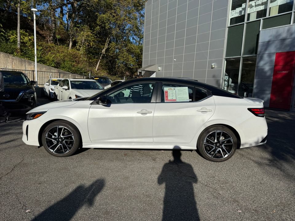 Used 2024 Nissan Sentra SR w/ Trunk Package image 3