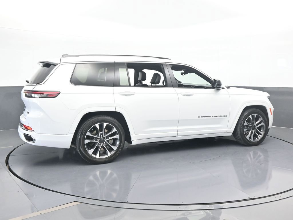 Used 2023 Jeep Grand Cherokee L Overland image 2