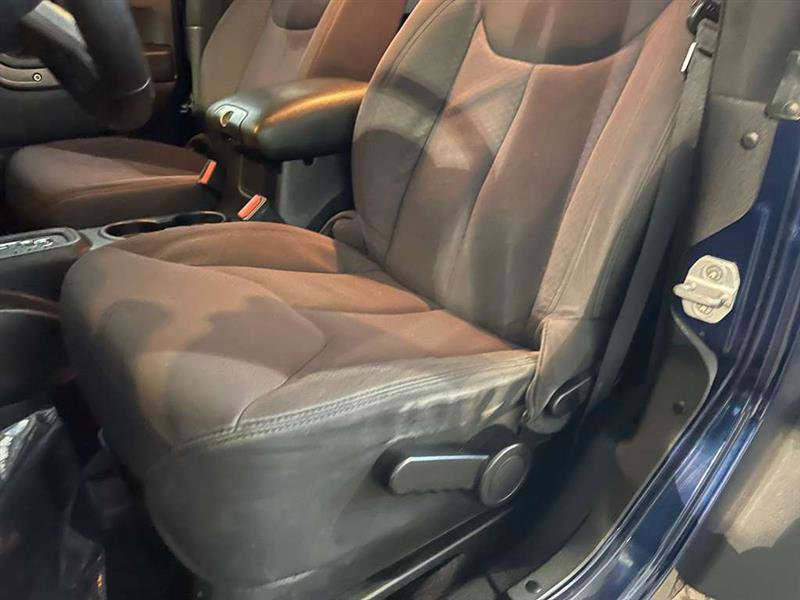 Used 2013 Jeep Wrangler Sport image 9