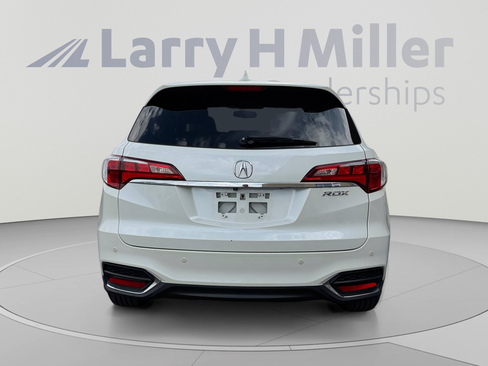 Used 2017 Acura RDX w/ Advance Package FWD image 4