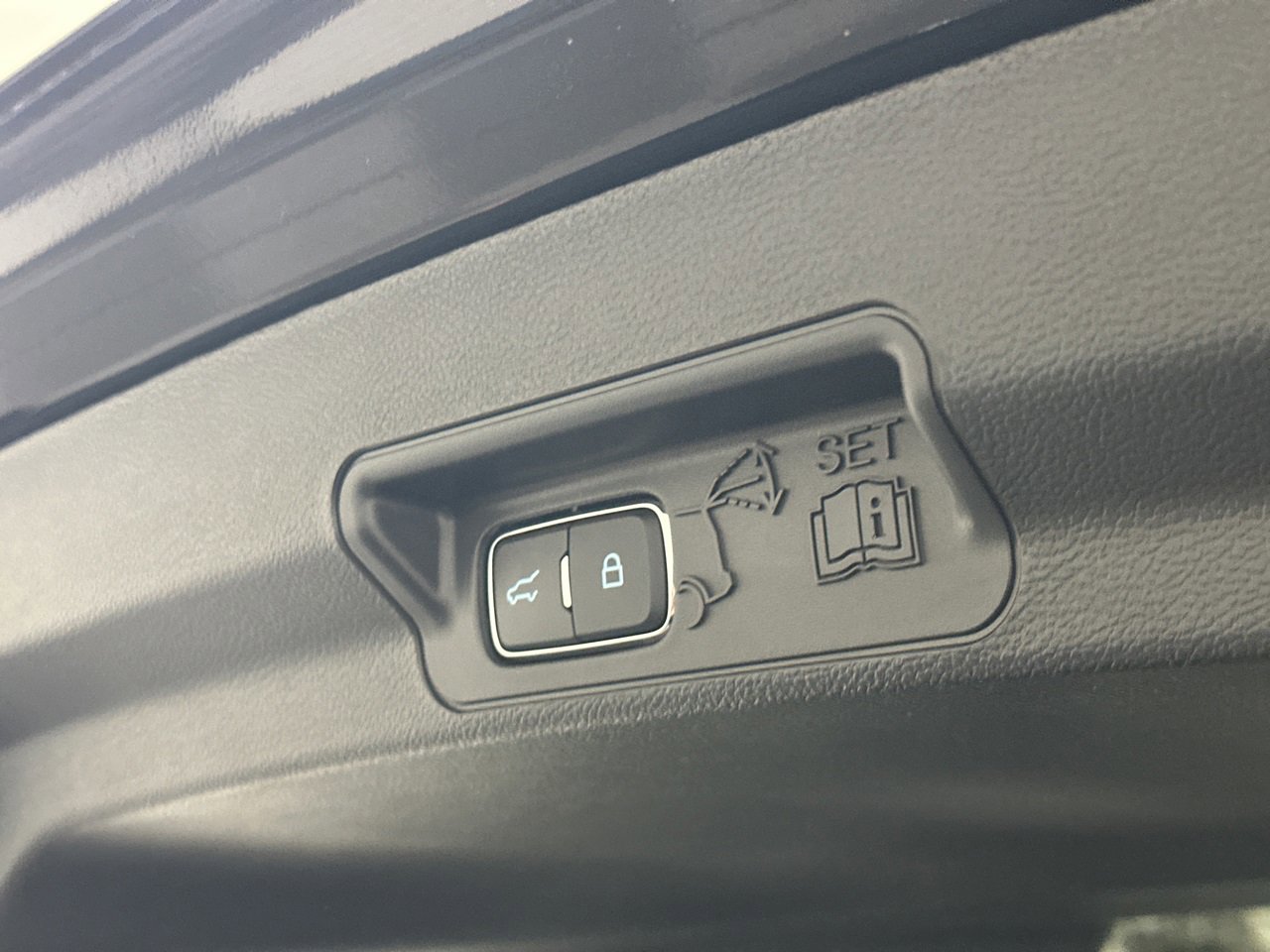 New 2025 Ford Explorer ST w/ Sun And Sound Package image 9