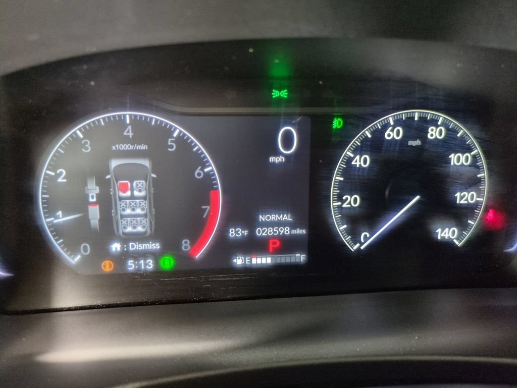 Used 2025 Honda Pilot Sport image 15