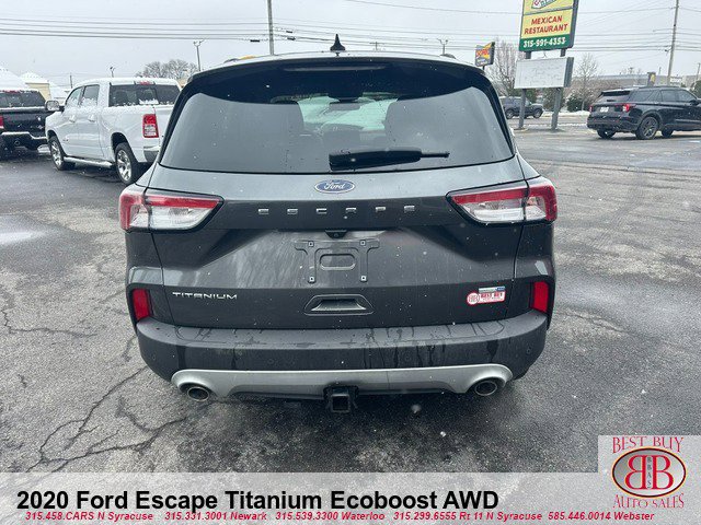 Used 2020 Ford Escape Titanium image 4