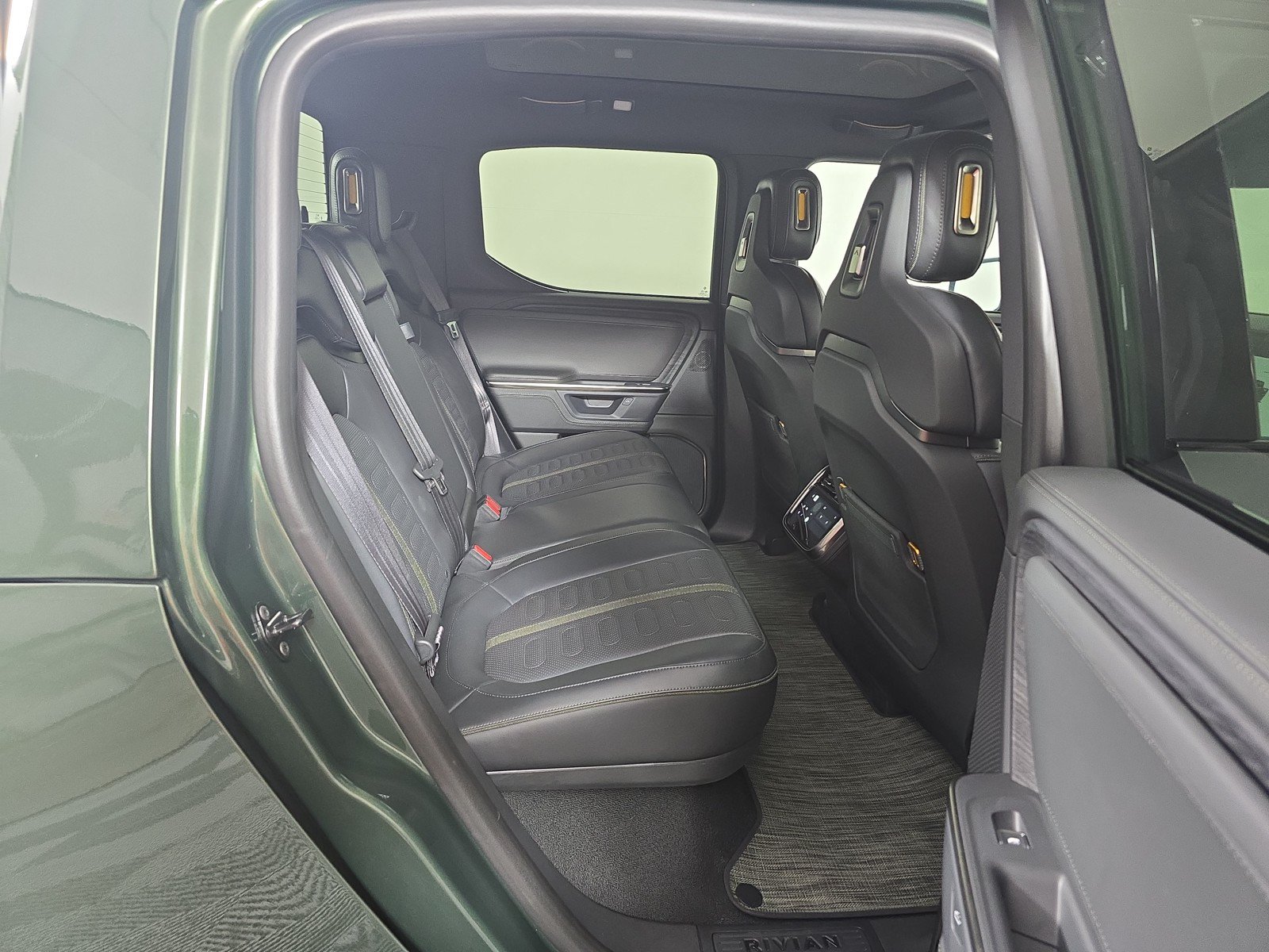 Used 2025 Rivian R1T Adventure AWD/4WD image 23