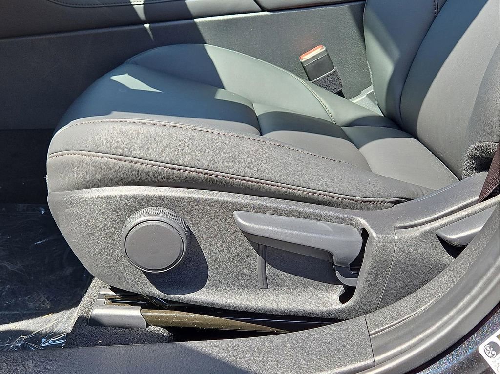 New 2025 MAZDA MAZDA3 s image 22