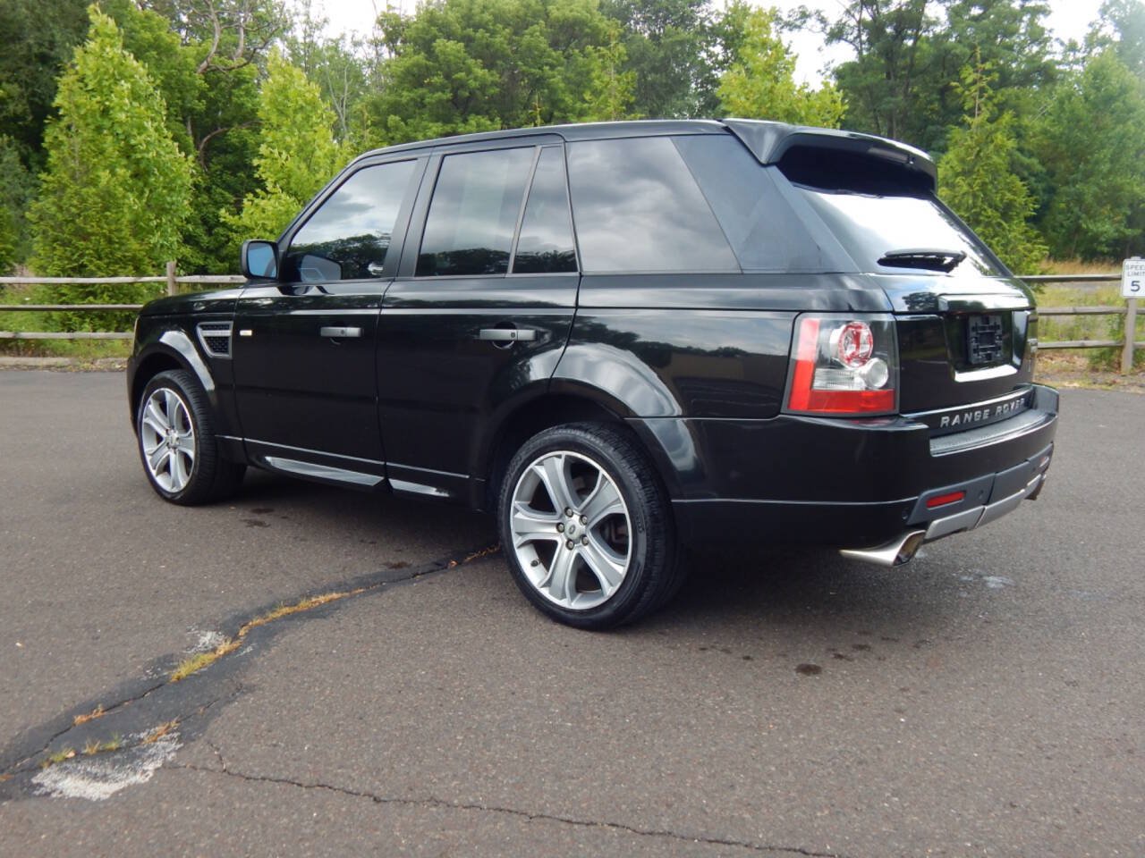 Used 2011 Land Rover Range Rover Sport HSE AWD/4WD image 12