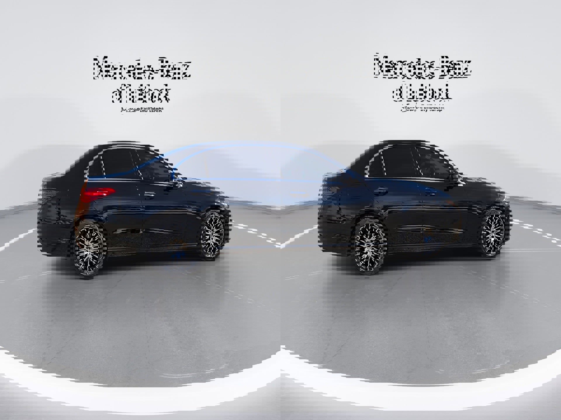 Used 2024 Mercedes-Benz C 300 Sedan image 9