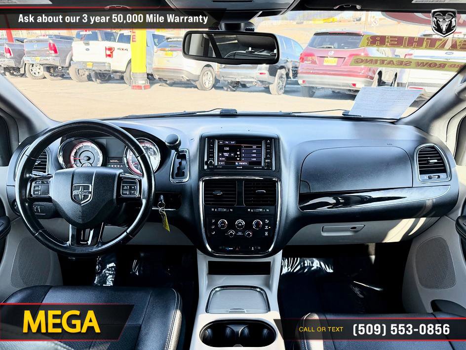 Used 2019 Dodge Grand Caravan SXT FWD image 14
