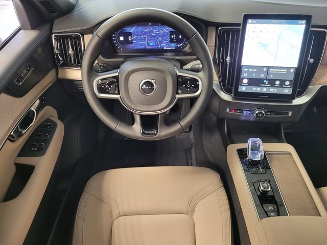 New 2026 Volvo XC90 B6 Plus w/ Protection Package Premier AWD/4WD image 13