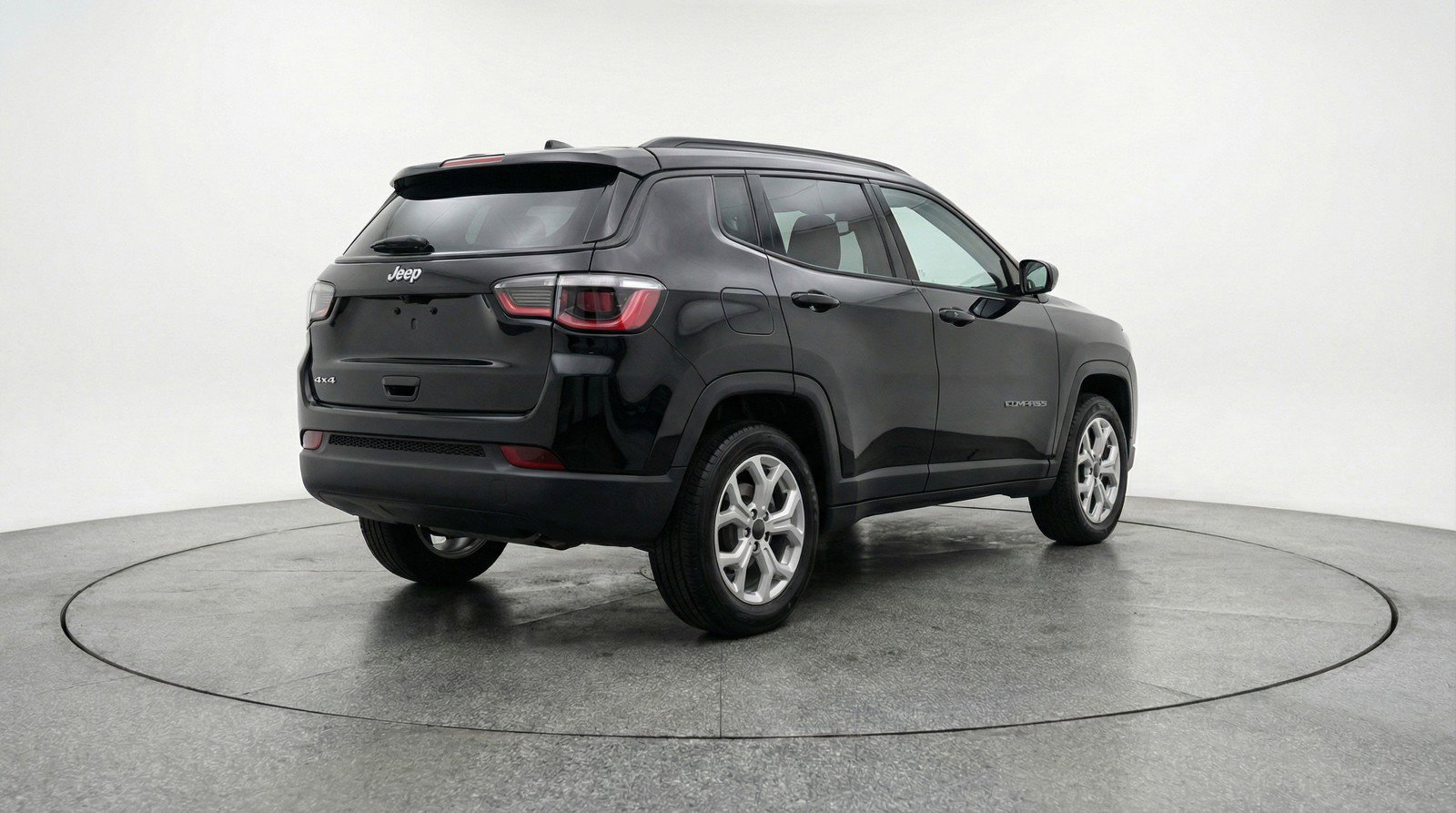 Used 2025 Jeep Compass Latitude AWD/4WD image 9