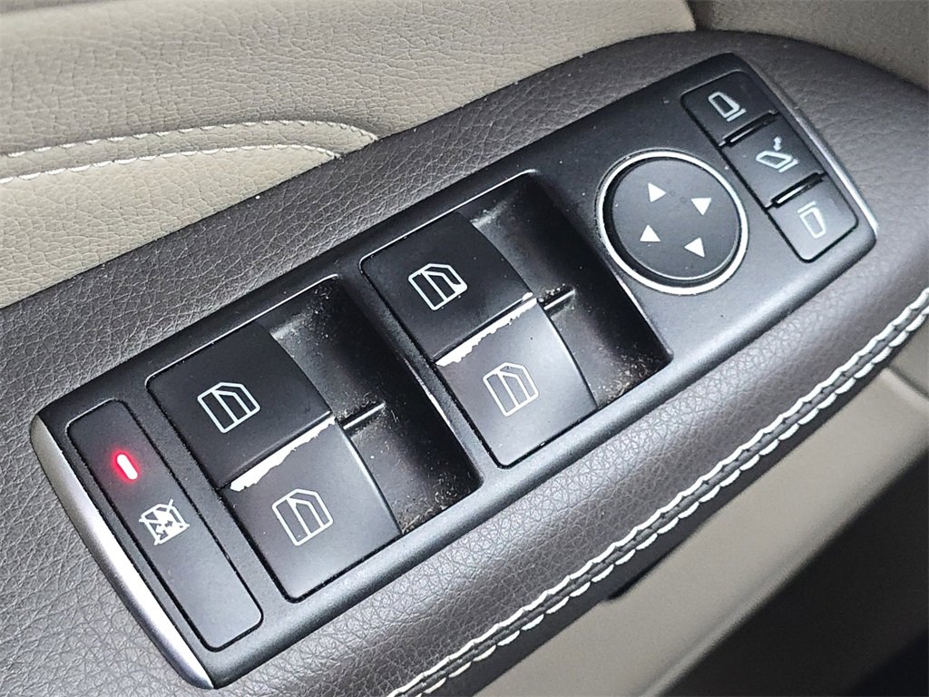 Used 2024 Mercedes-Benz Sprinter 2500 image 28