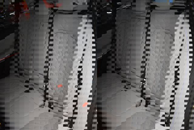 Used 2024 BMW X5 M60i w/ Executive Package image 7