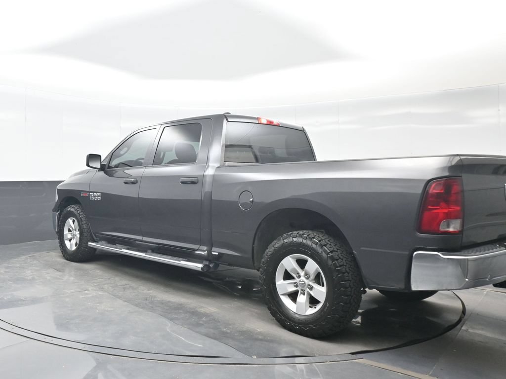 Used 2018 RAM 1500 Tradesman w/ Chrome Appearance Group AWD/4WD image 4