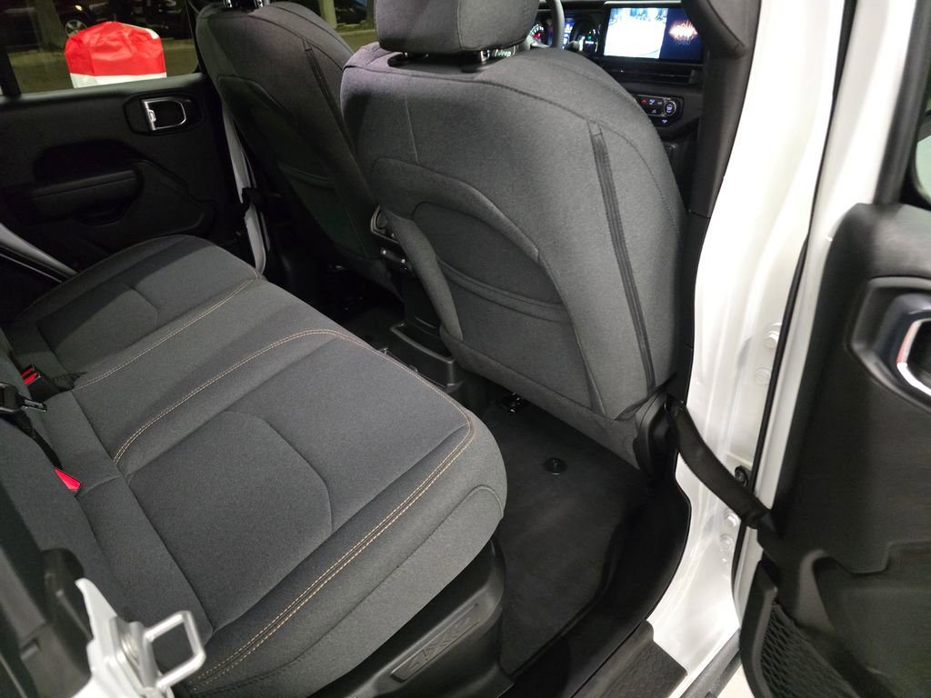 Used 2025 Jeep Wrangler Sport S image 35