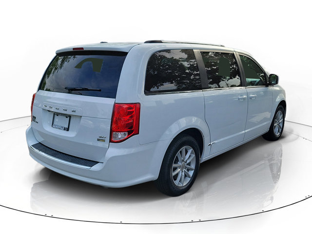 Used 2019 Dodge Grand Caravan SXT FWD image 2