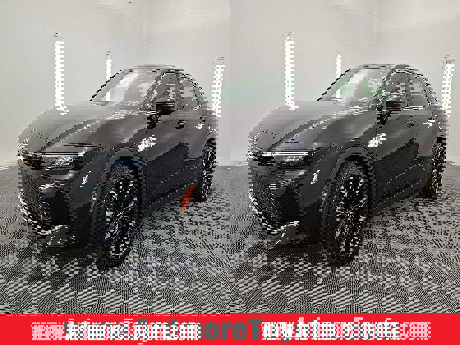 Used 2024 Toyota Crown Platinum