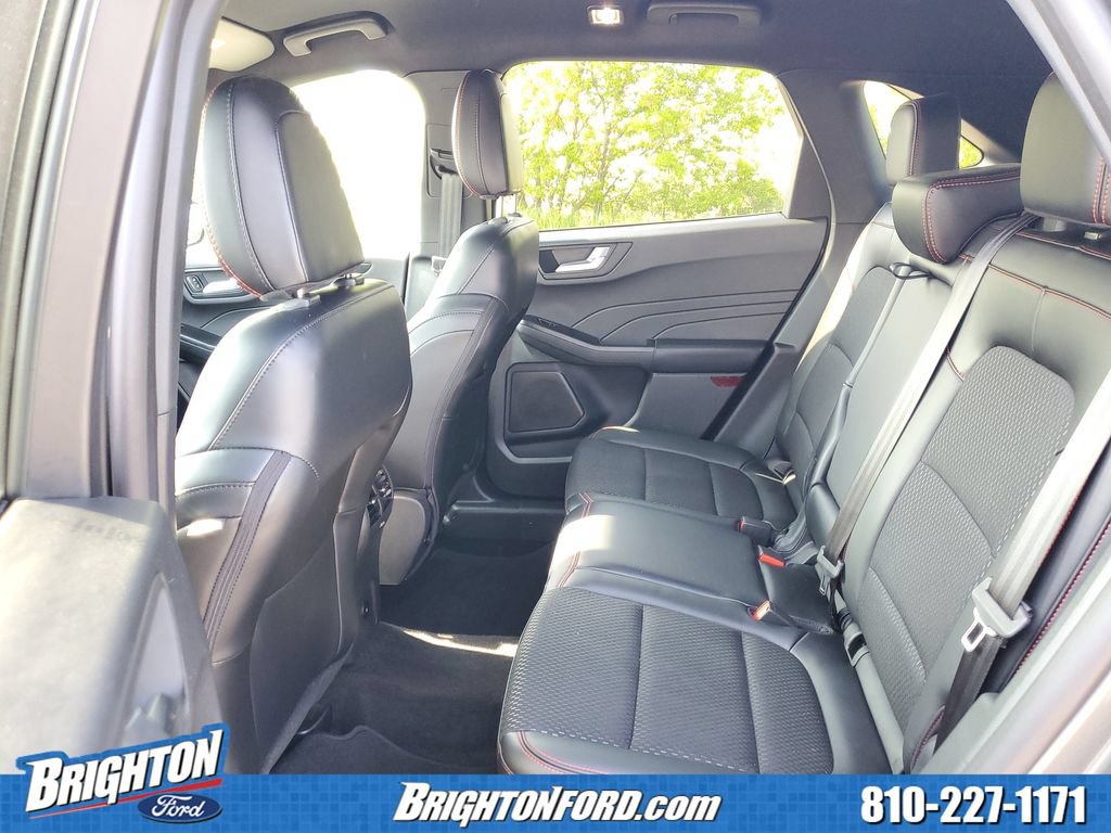 Used 2024 Ford Escape ST-Line w/ Tech Pack #1 AWD/4WD image 12