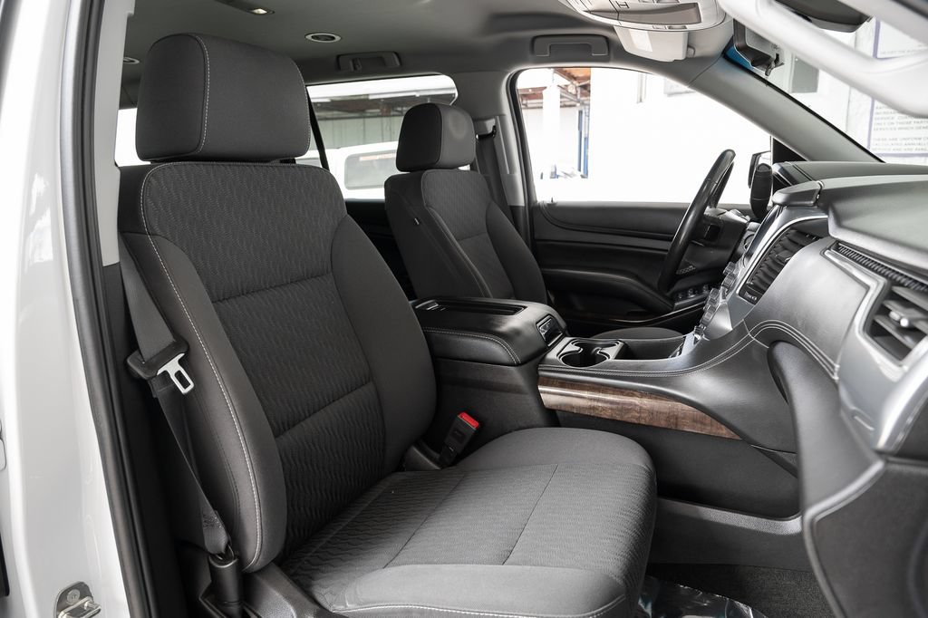 Used 2018 Chevrolet Suburban LS RWD image 41