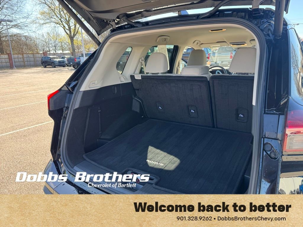 Used 2025 Nissan Rogue SV image 37