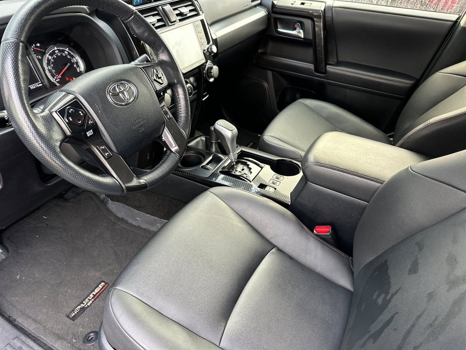 Used 2024 Toyota 4Runner TRD Off-Road Premium image 9