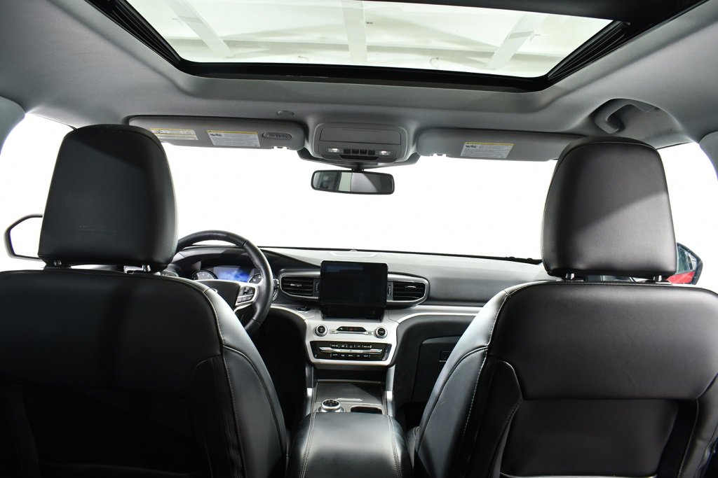 Used 2023 Ford Explorer XLT w/ Equipment Group 202A image 17