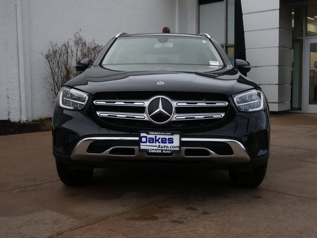 Used 2020 Mercedes-Benz GLC 300 4MATIC w/ Premium Package image 3
