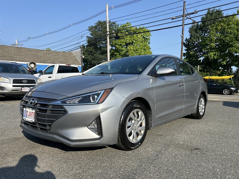 Used 2020 Hyundai Elantra SE w/ Convenience Package (C2) FWD image 1