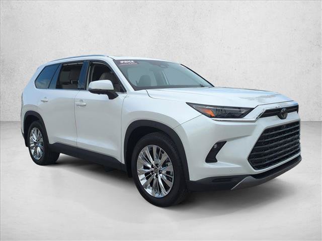 Certified 2025 Toyota Grand Highlander AWD image 3