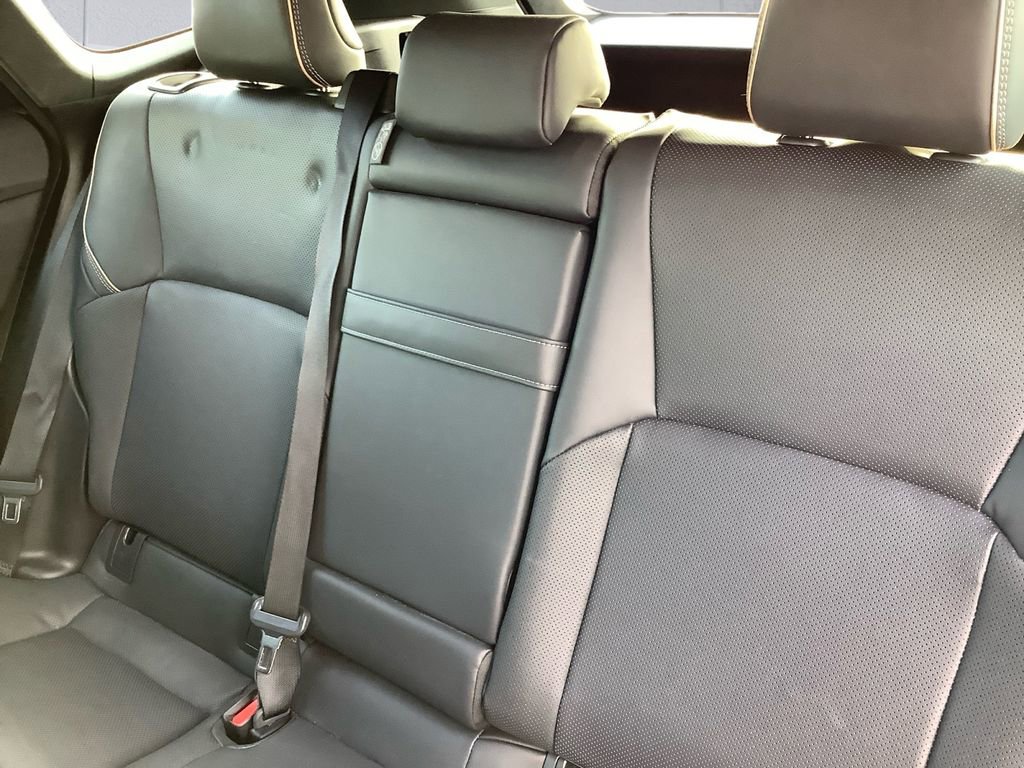 Used 2025 Toyota Crown Signia AWD/4WD image 18