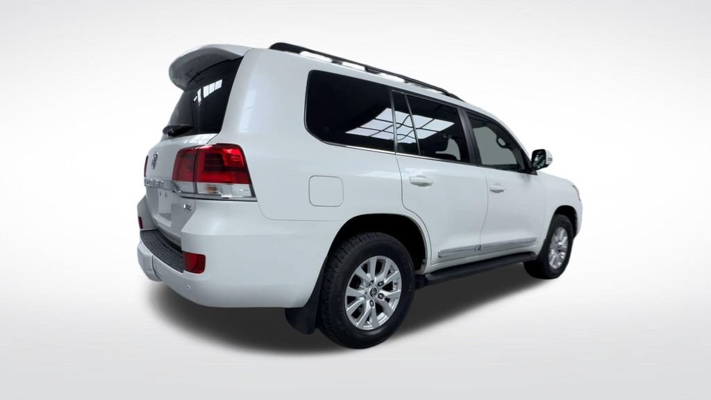 Used 2016 Toyota Land Cruiser AWD/4WD image 26