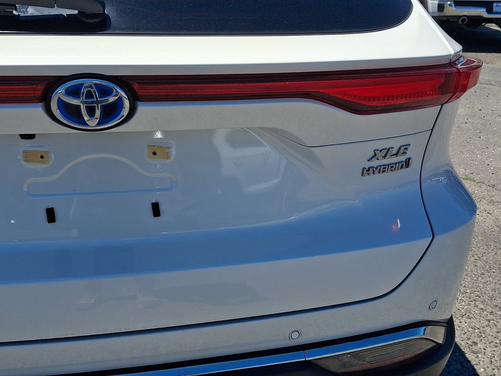 Used 2021 Toyota Venza XLE w/ Softex Package AWD/4WD image 16