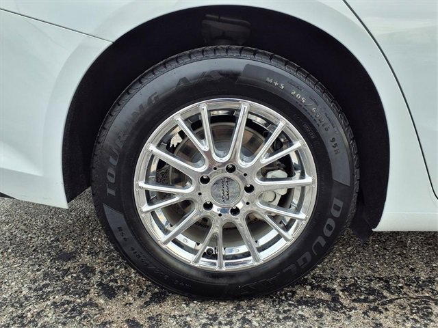 Used 2018 Chevrolet Malibu LS image 40