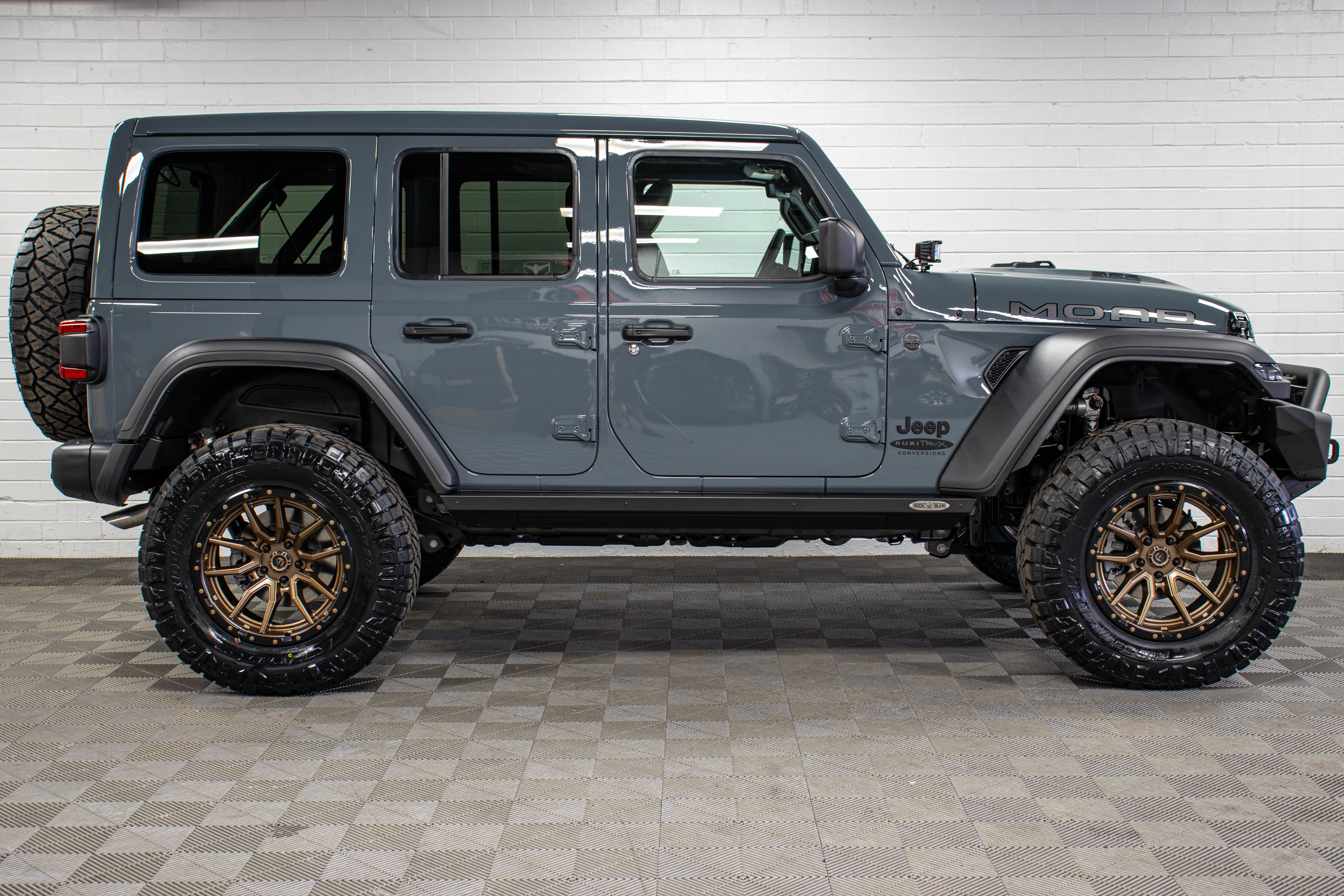 Used 2026 Jeep Wrangler Moab w/ Quick Order Package 27X Moab AWD/4WD image 2