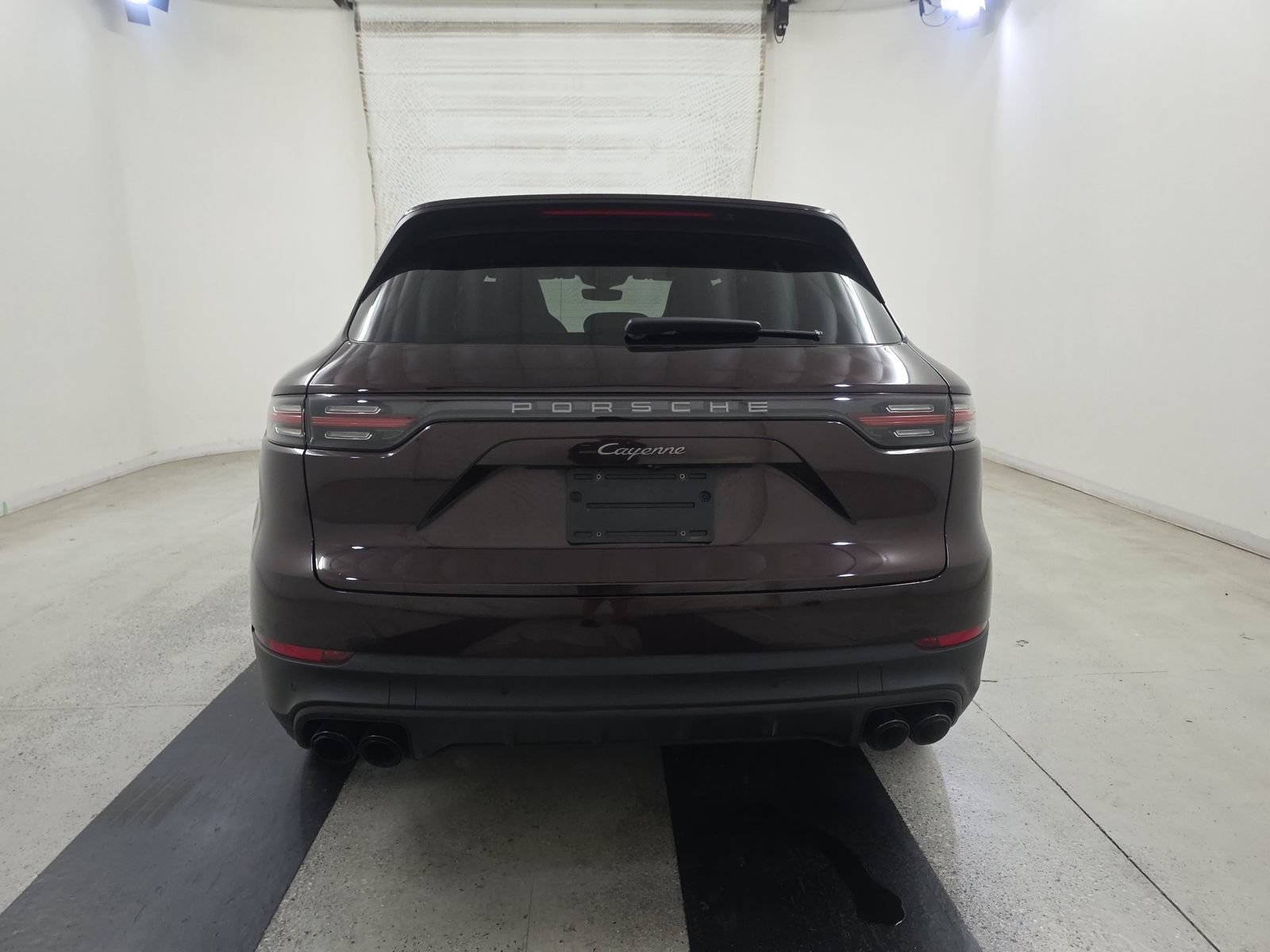 Used 2023 Porsche Cayenne Platinum Edition AWD/4WD image 7